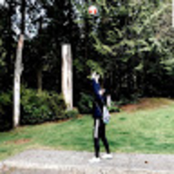 Meet your Posher, Sarah - Picture 1 of 1